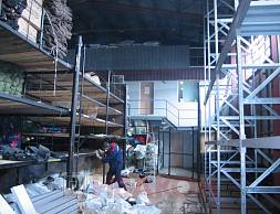 Компания "Равиал", г. Хабаровск, мезонин на зацепах